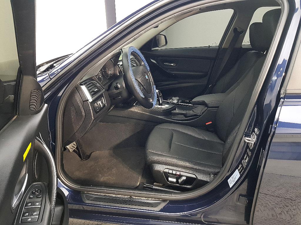 BMW 3 series - Vista 8