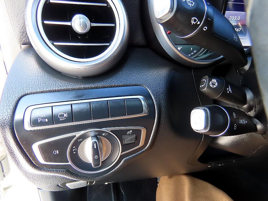 Mercedes Benz GLC Class - Vista 12