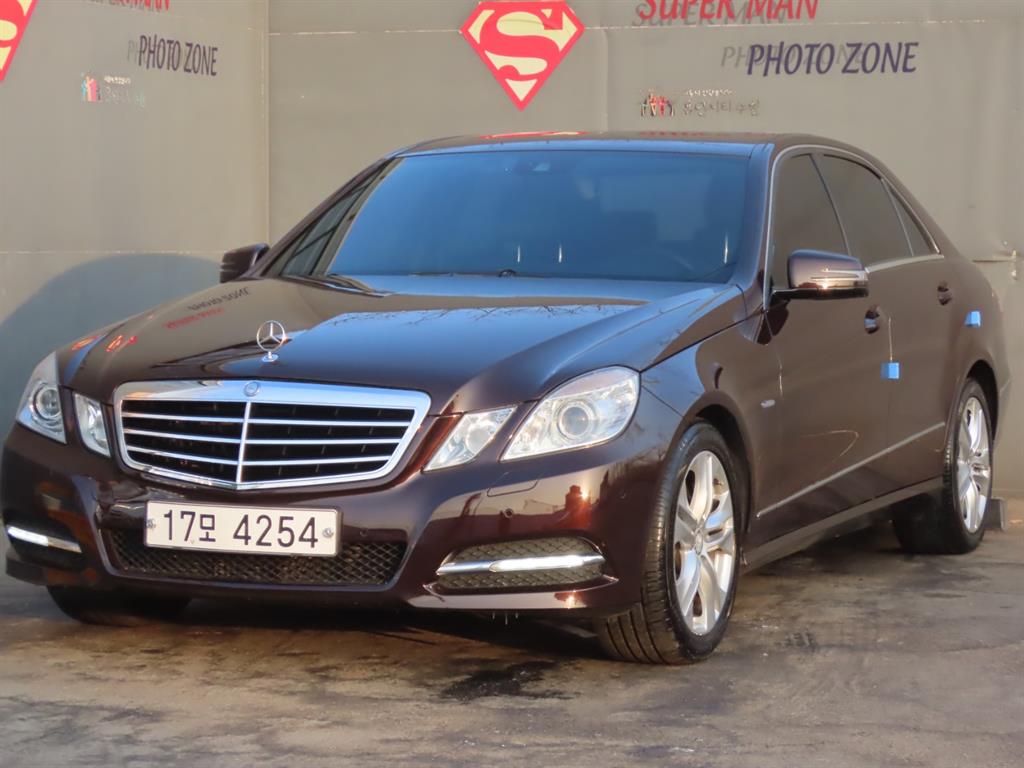 Mercedes Benz E class 2012 Café - Importación desde Corea - HF Imports Iquique - Foto 1