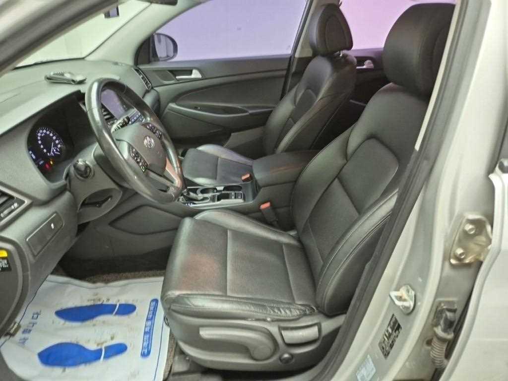 HYUNDAI Tucson - Vista 11