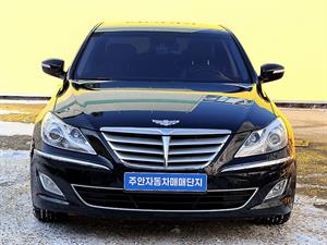 HYUNDAI Genesis - Vista 2