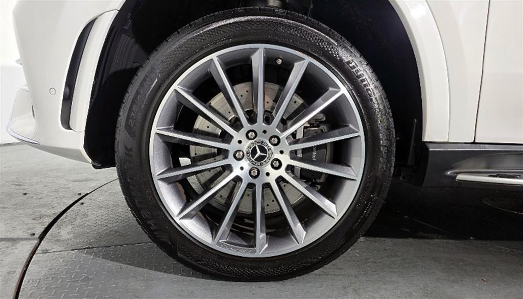 Mercedes Benz GLE Class - Vista 5