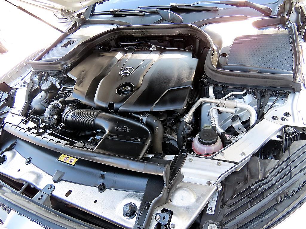 Mercedes Benz GLC Class 2017 Gris - Importación desde Corea - HF Imports Iquique - Foto 19