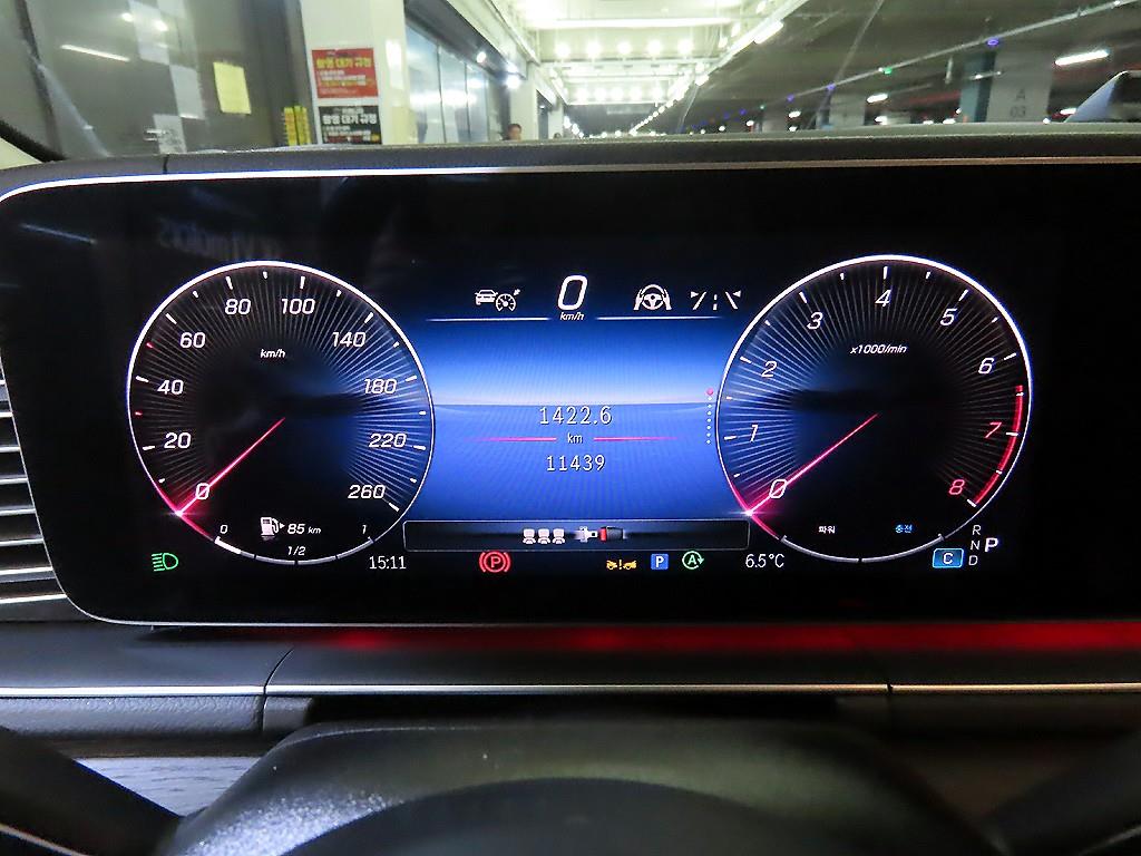 Mercedes Benz GLE Class - Vista 9