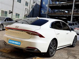 HYUNDAI Grandeur - Vista 8