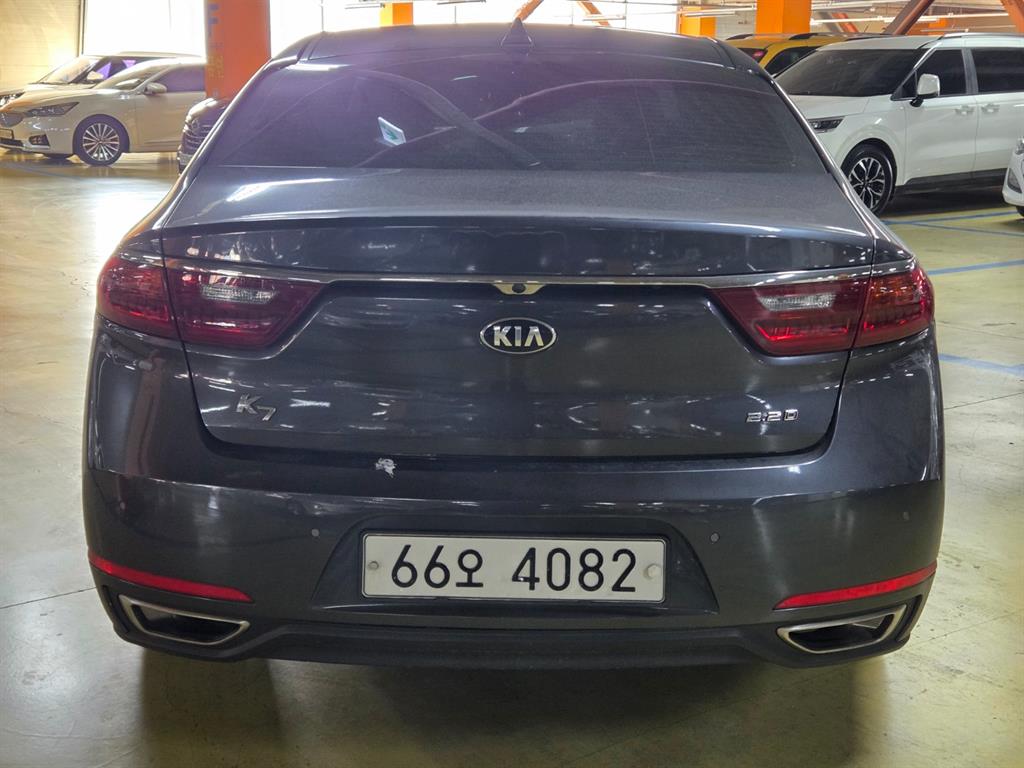 KIA K7 - Vista 4