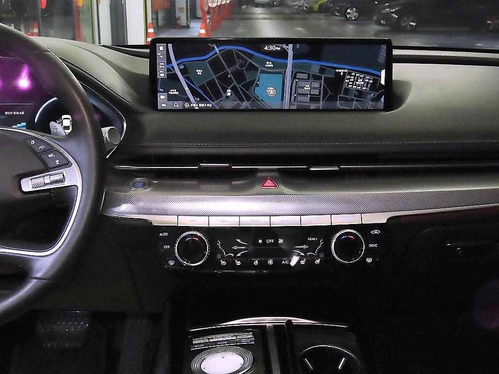 Genesis G80 - Vista 11