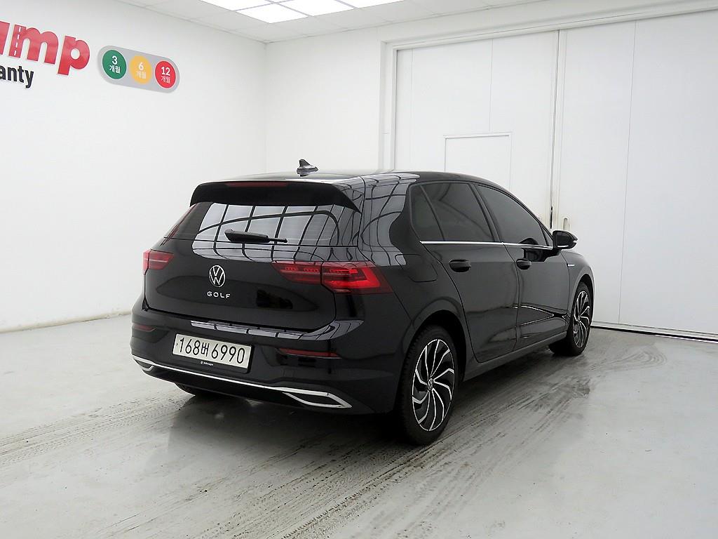 Volkswagen Golf - Vista 4