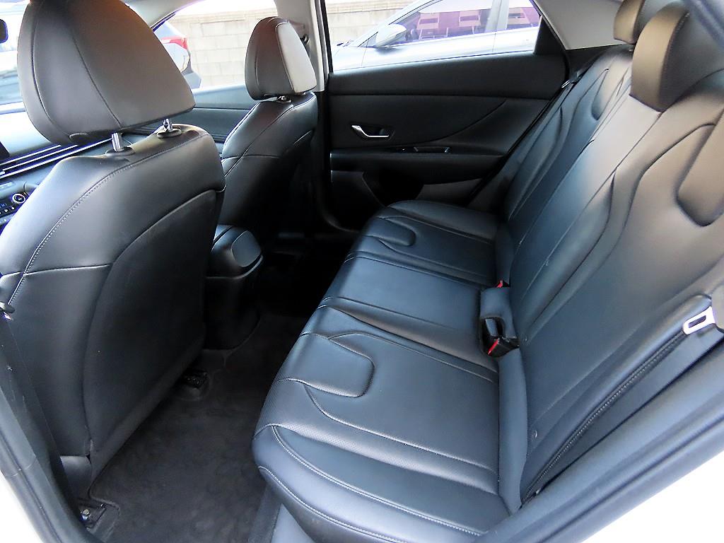 HYUNDAI Avante - Vista 6