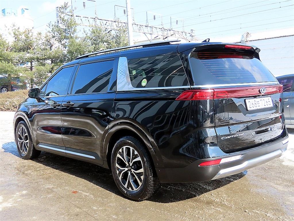 KIA Carnival - Vista 3