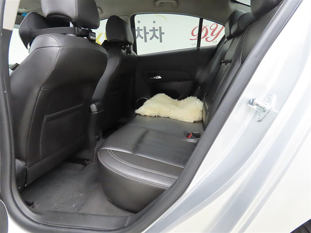 Chevrolet Cruise - Vista 6