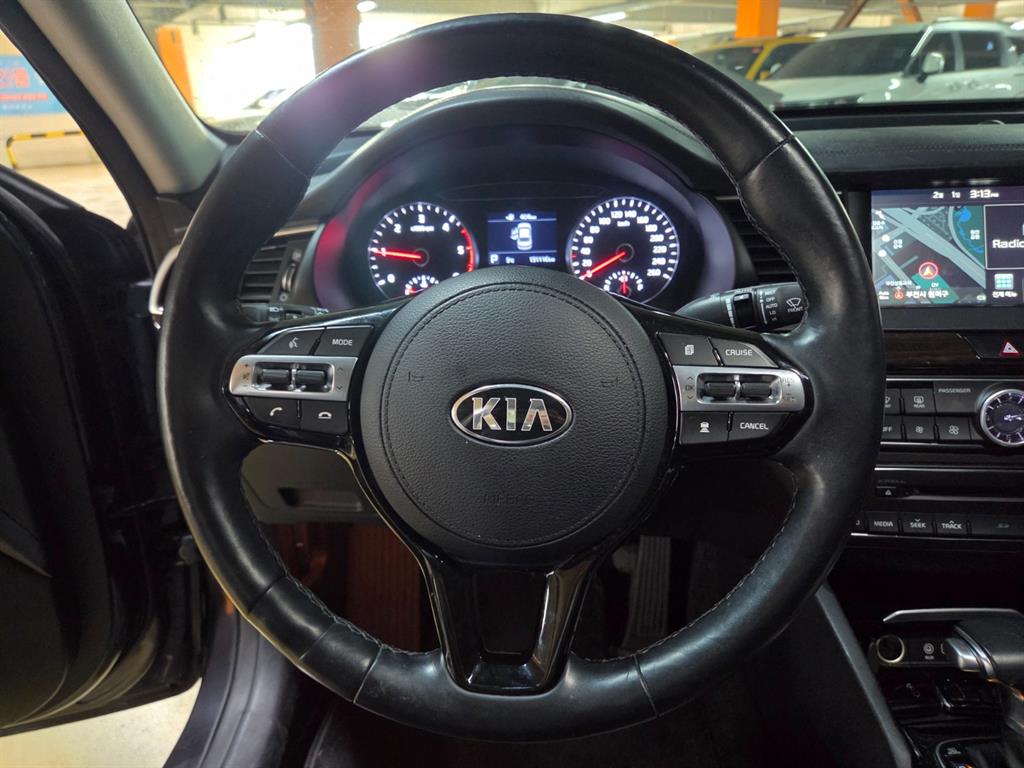 KIA K7 - Vista 9