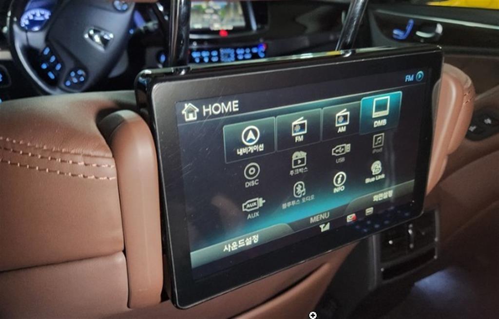 HYUNDAI Equus - Vista 11