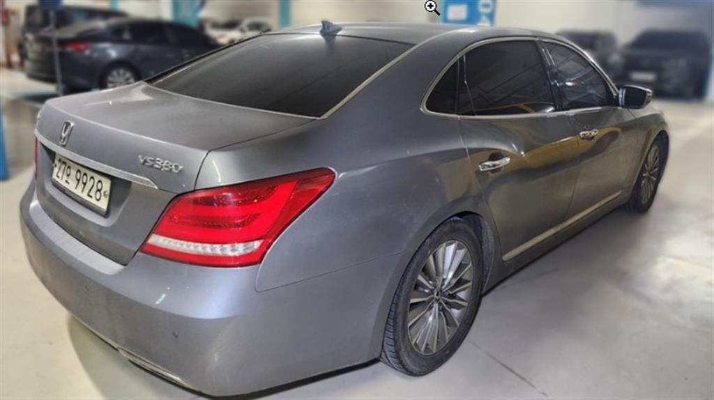 HYUNDAI Equus - Vista 4