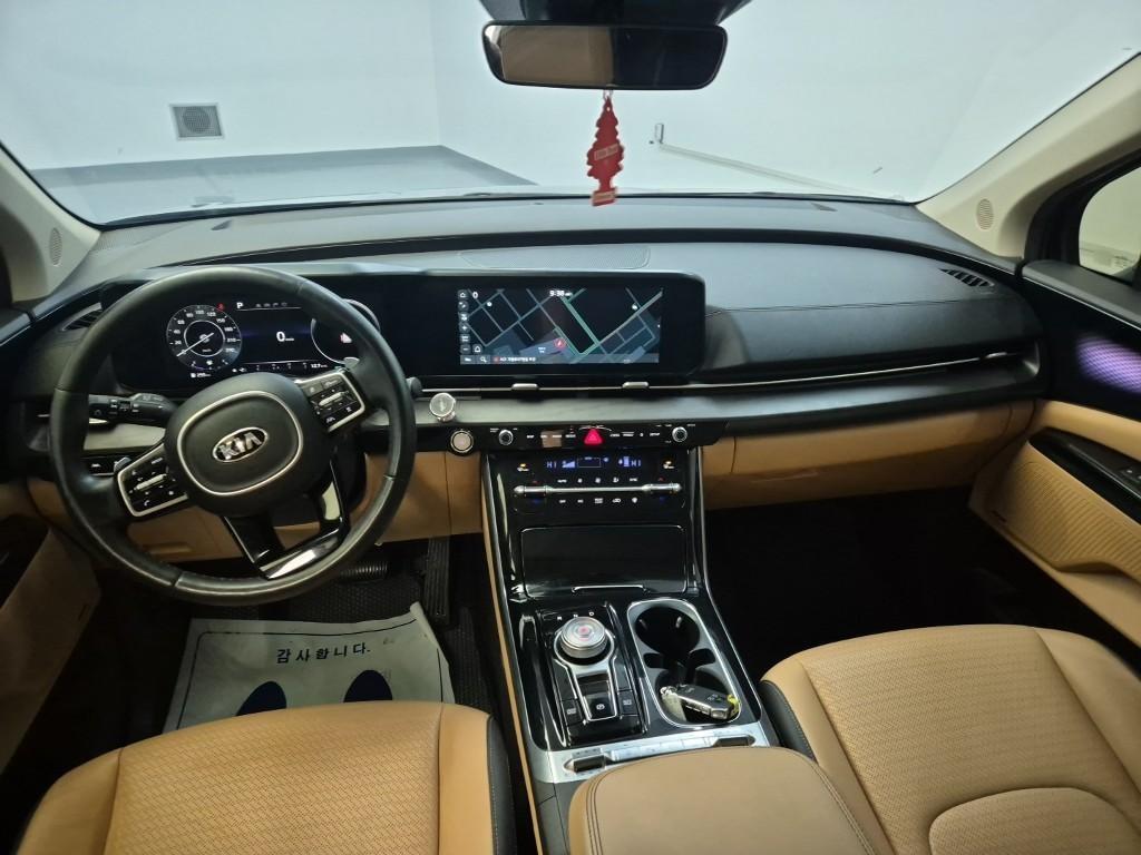 KIA Carnival - Vista 7