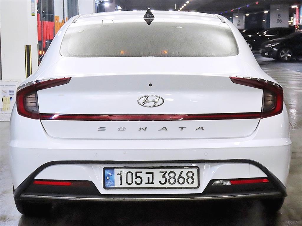 HYUNDAI Sonata - Vista 5