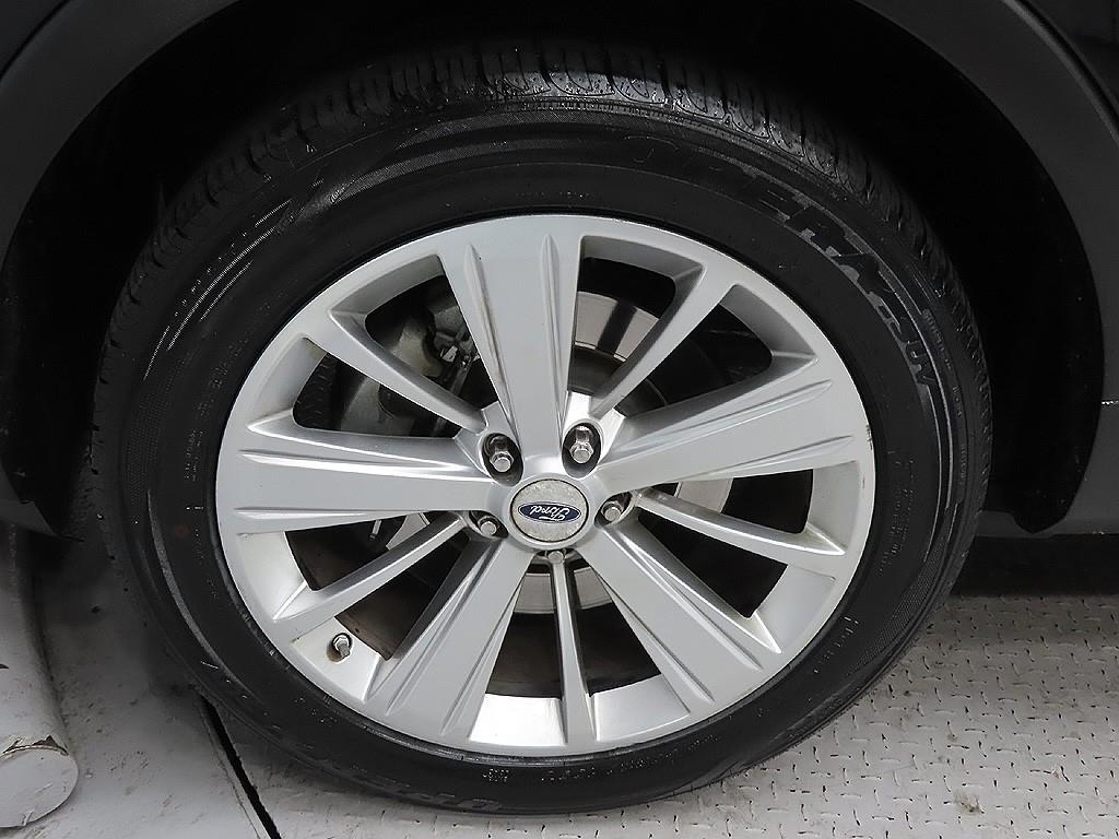 Ford Explorer - Vista 9