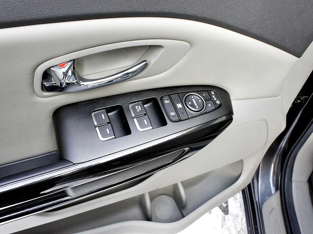 KIA Carnival 2016 Gris - Importación desde Corea - HF Imports Iquique - Foto 13