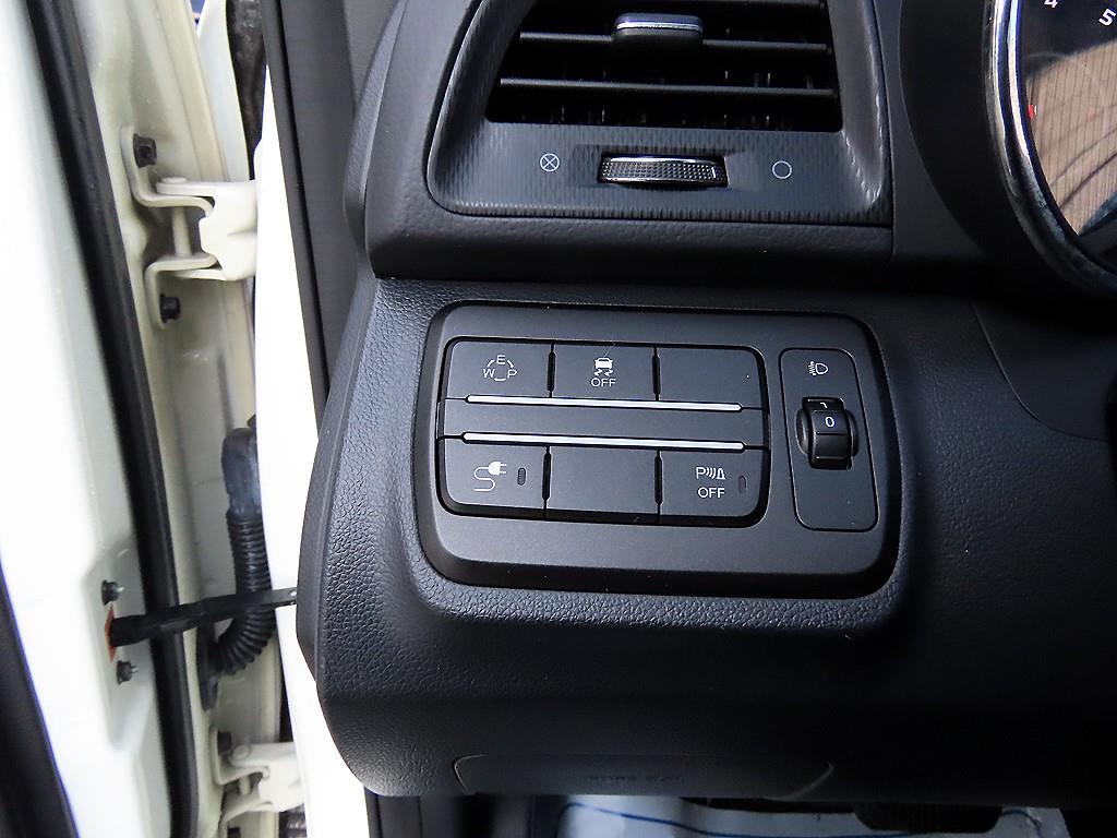 Ssangyong Tivoli - Vista 12