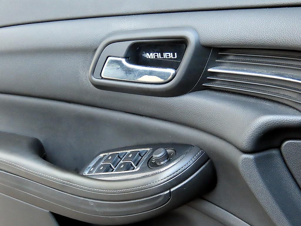 Chevrolet Malibu - Vista 11