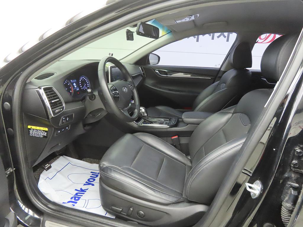 HYUNDAI Grandeur - Vista 5