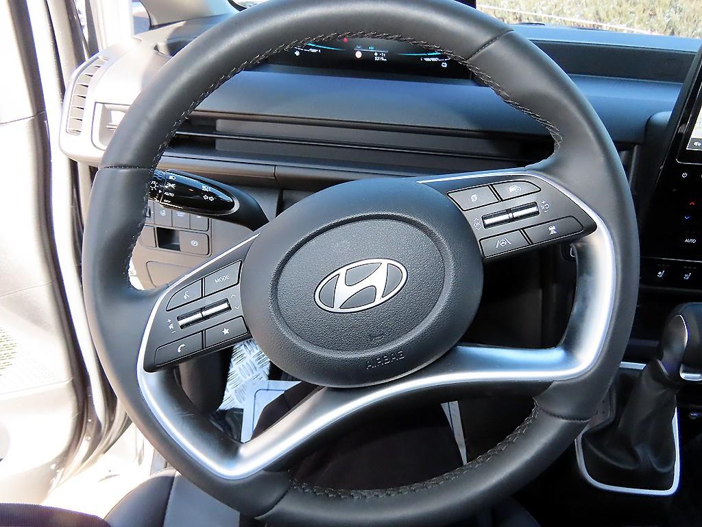 HYUNDAI Staria - Vista 9