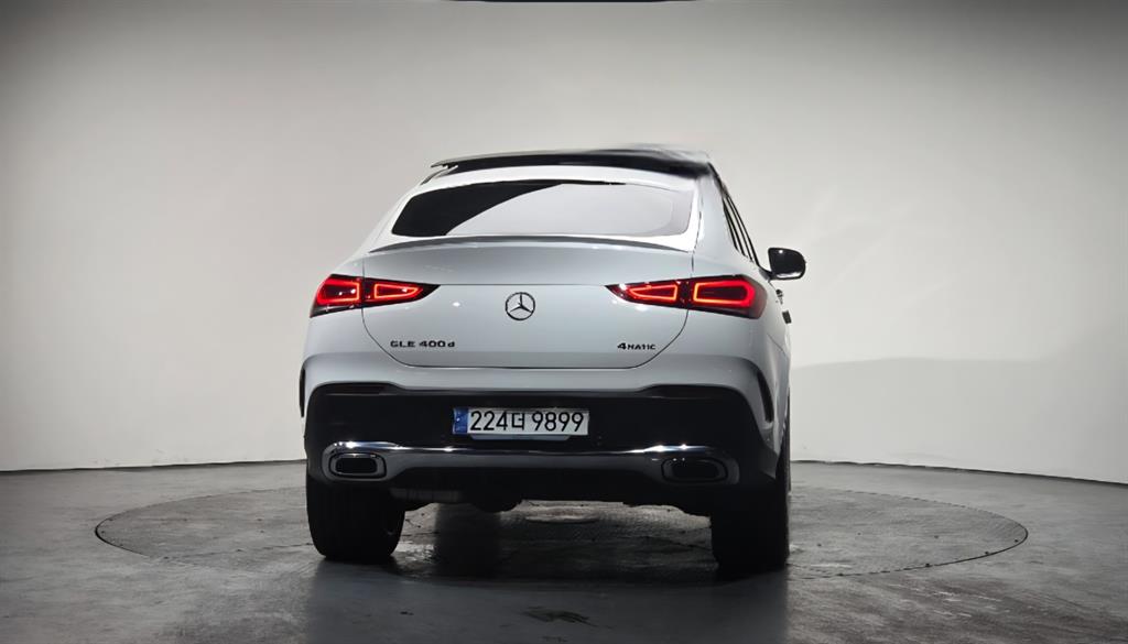 Mercedes Benz GLE Class - Vista 4