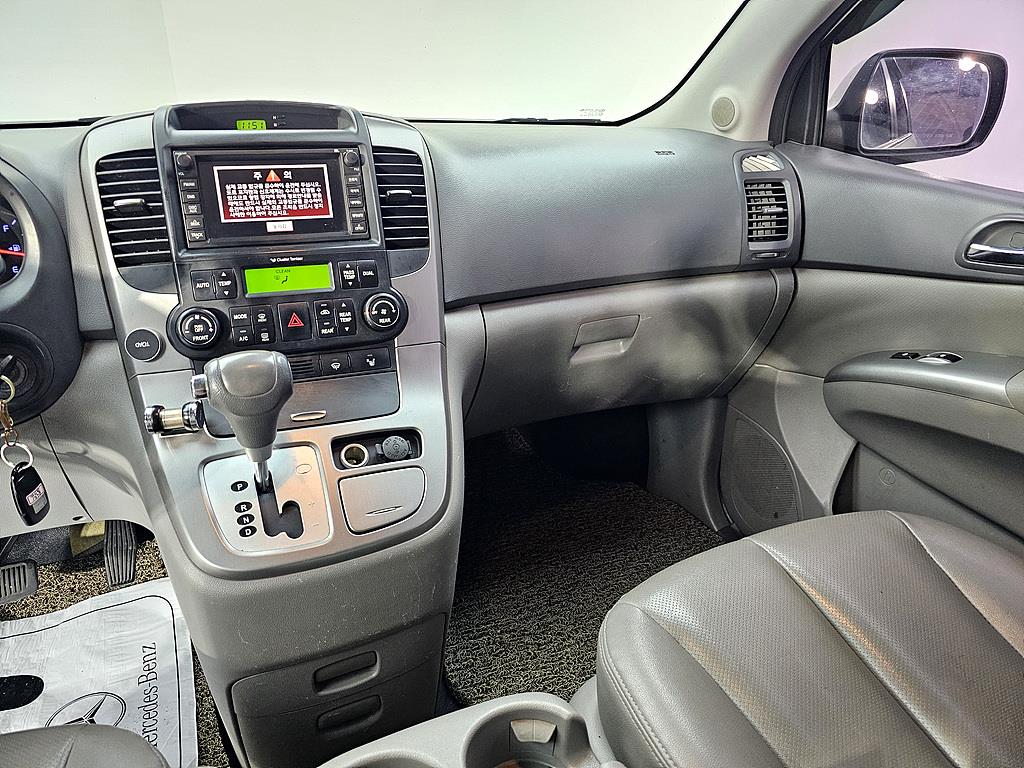 KIA Carnival - Vista 10