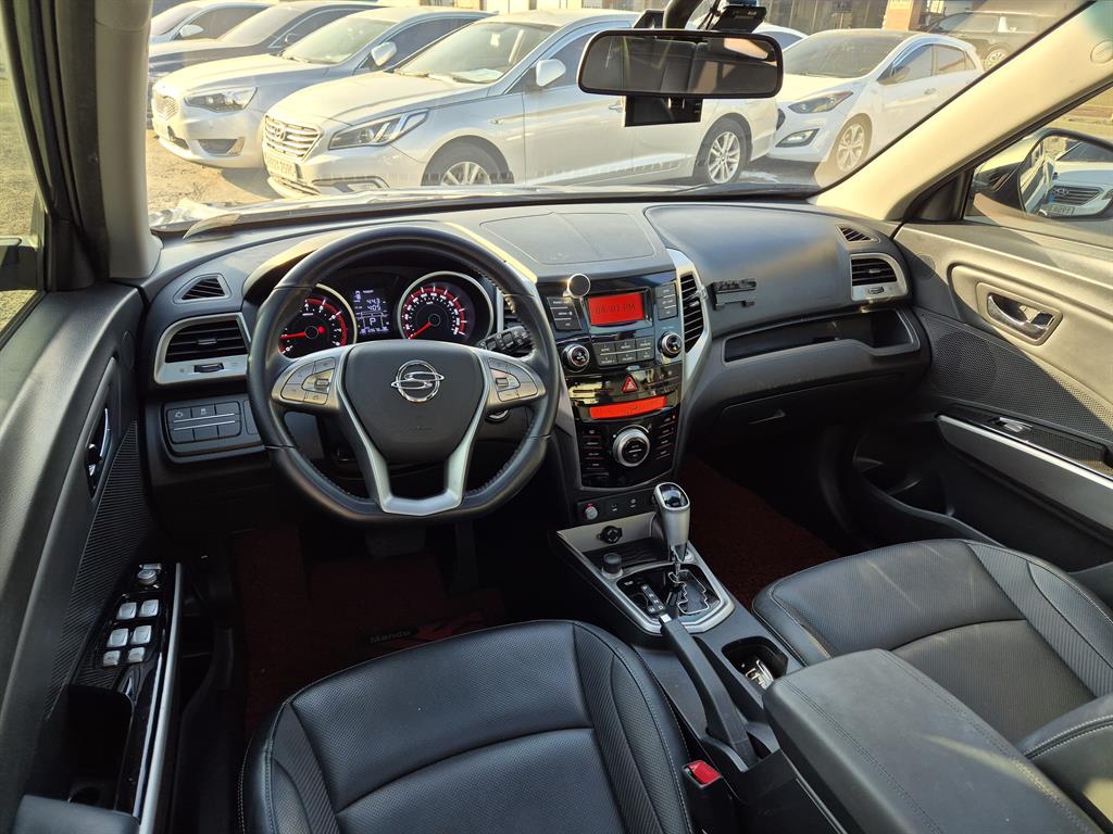 Ssangyong Tivoli - Vista 6