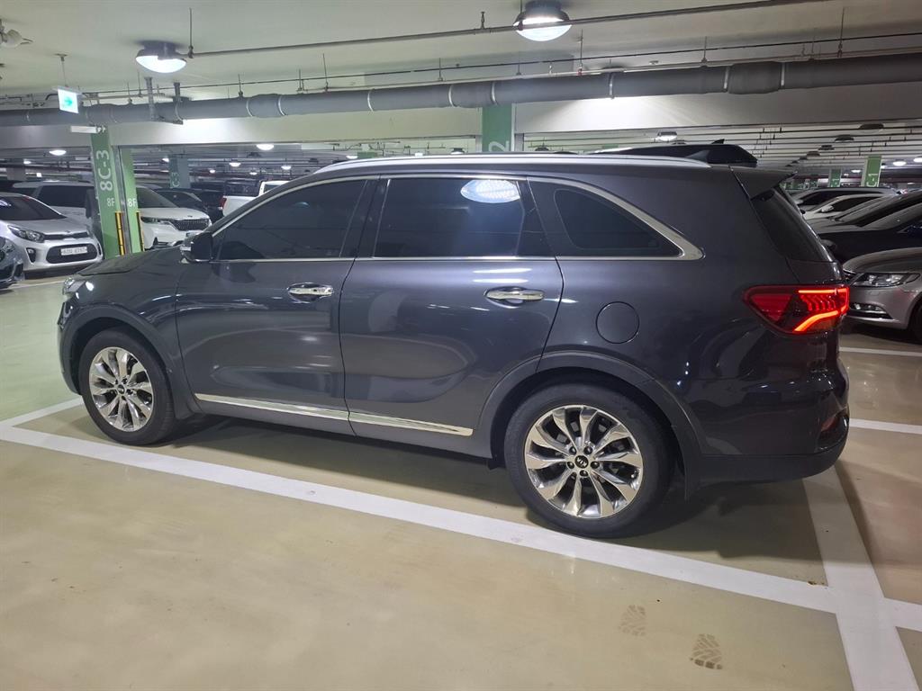 KIA Sorento - Vista 6