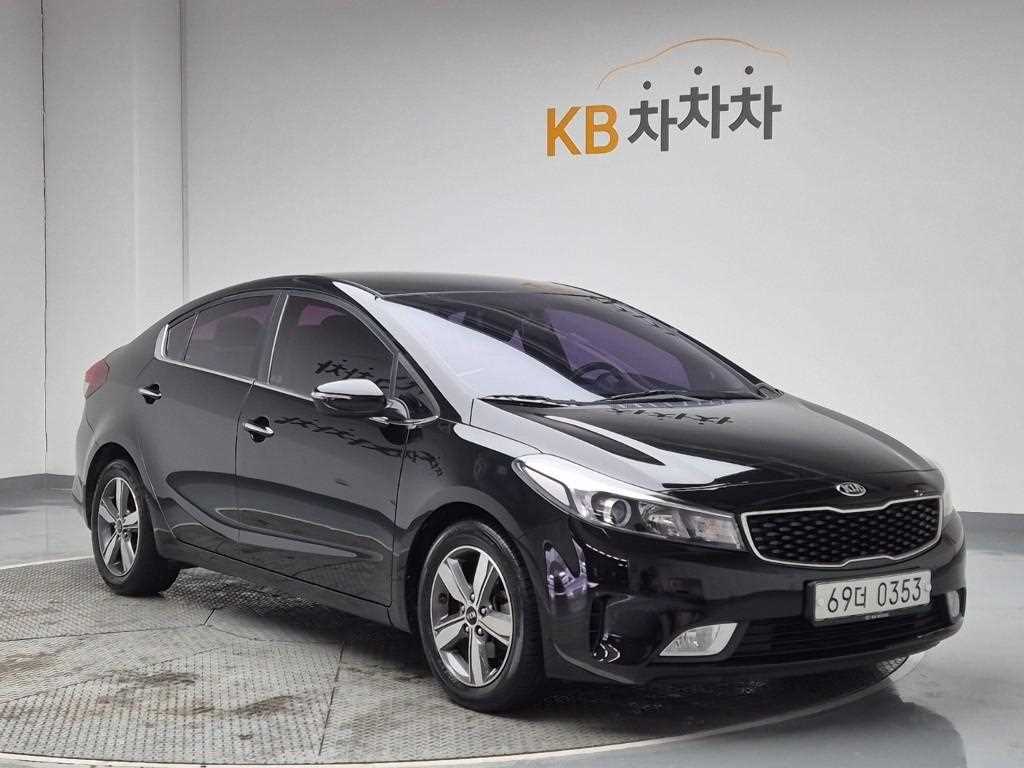KIA K3 - Vista 4