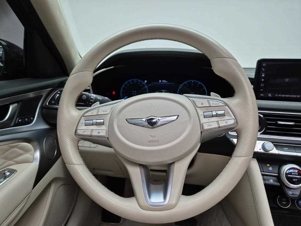 Genesis G70 - Vista 9