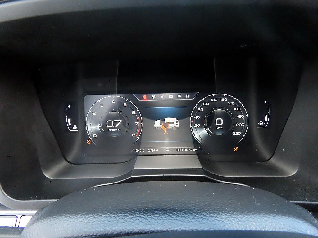 Ssangyong Tivoli - Vista 9