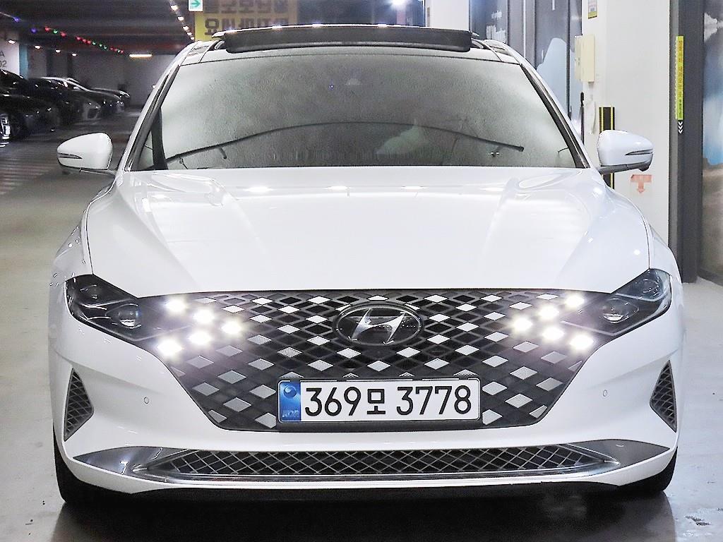 HYUNDAI Grandeur - Vista 2