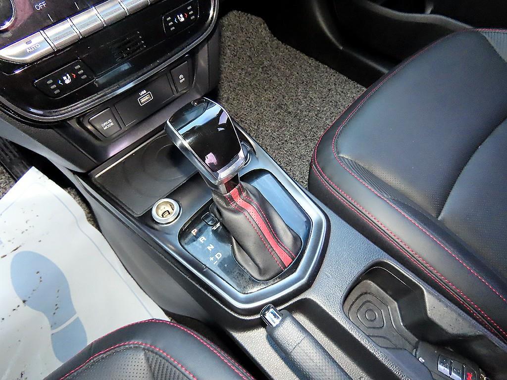 Ssangyong Tivoli - Vista 10