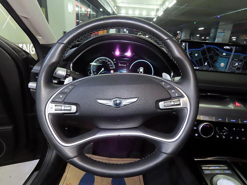 Genesis G80 - Vista 8