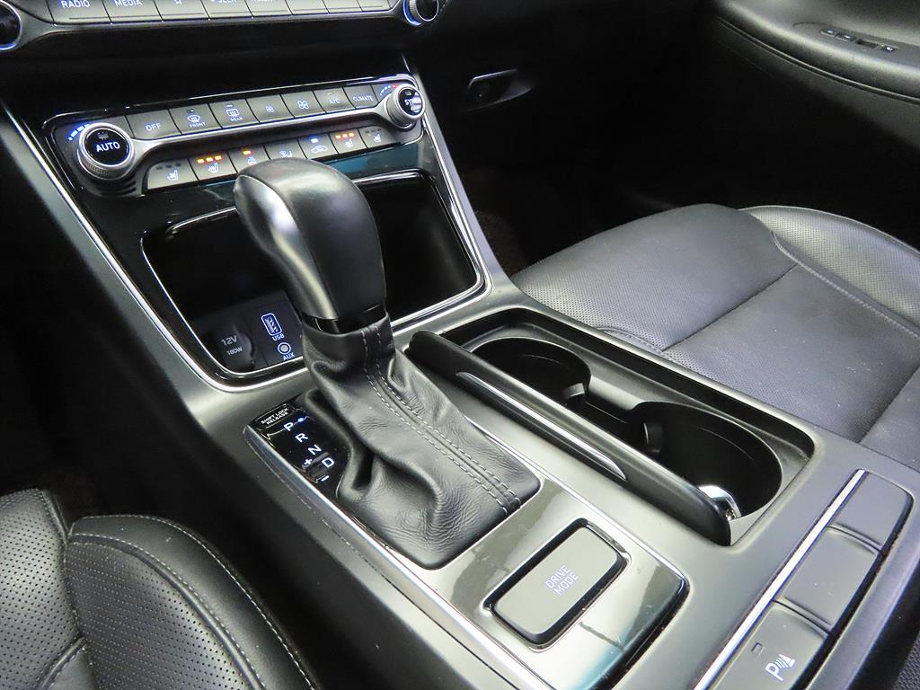 HYUNDAI Grandeur - Vista 11