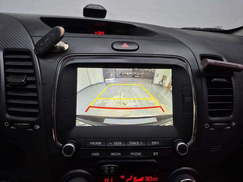 KIA K3 2016 Negro - Importación desde Corea - HF Imports Iquique - Foto 14