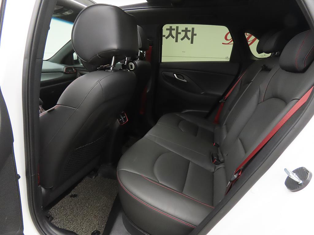 HYUNDAI i30 - Vista 6