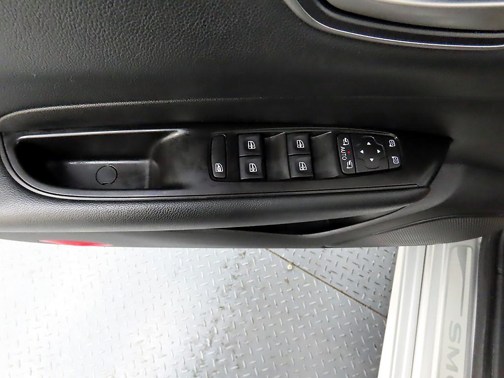 SAMSUNG SM6 - Vista 11