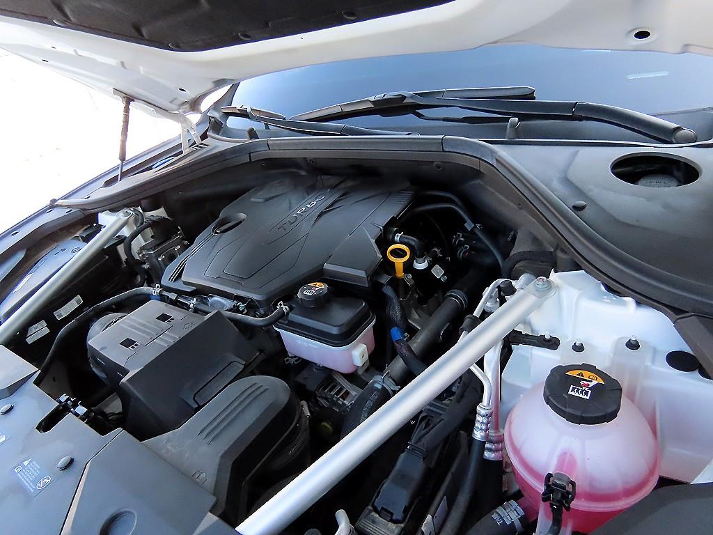 Genesis GV70 2023 Blanco - Importación desde Corea - HF Imports Iquique - Foto 19