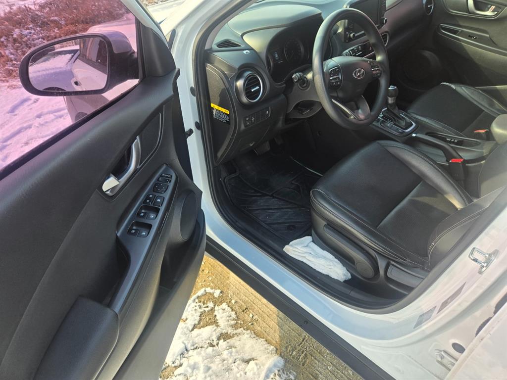 HYUNDAI Kona - Vista 5