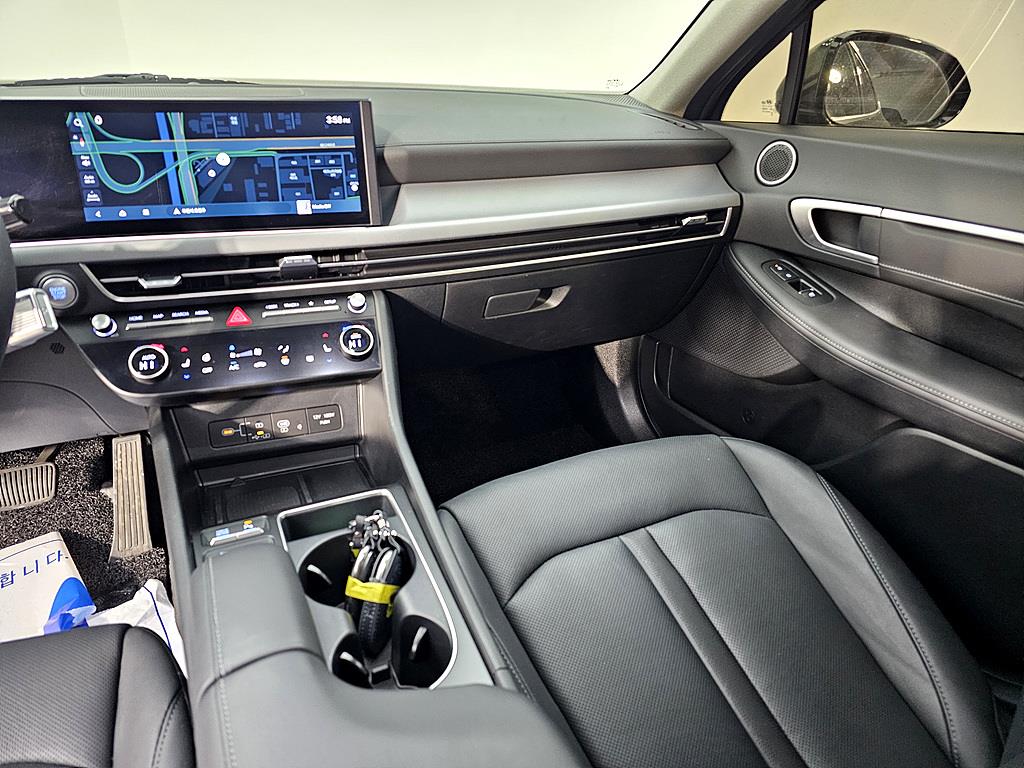 HYUNDAI Sonata - Vista 10