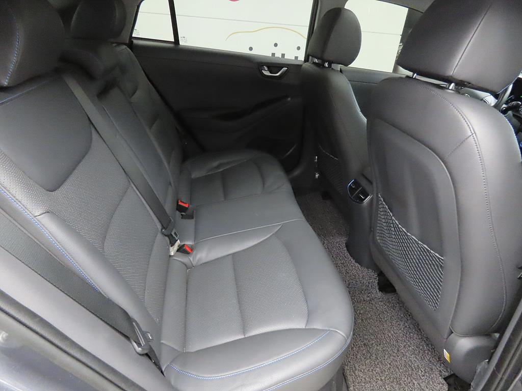 HYUNDAI Ioniq - Vista 7