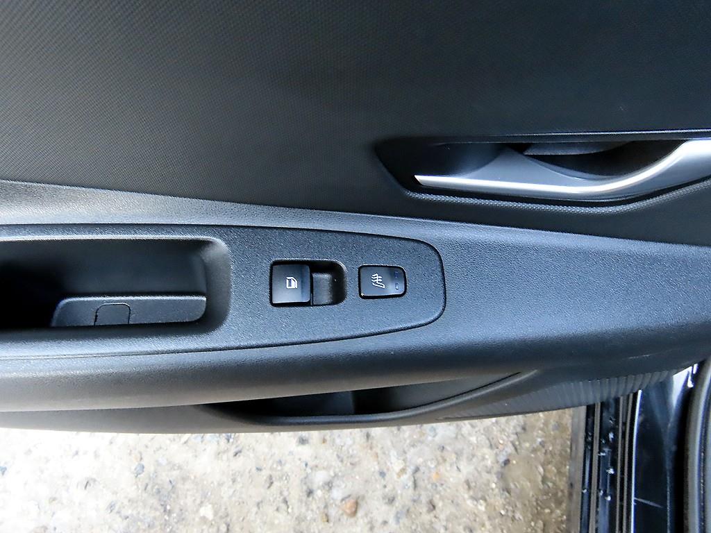 HYUNDAI Avante 2023 Negro - Importación desde Corea - HF Imports Iquique - Foto 17