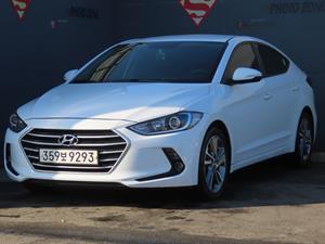 HYUNDAI Avante - Vista 2