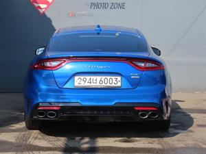 KIA Stinger - Vista 8