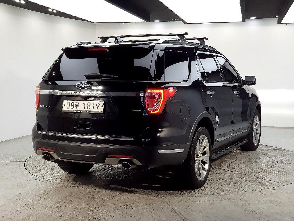 Ford Explorer - Vista 4