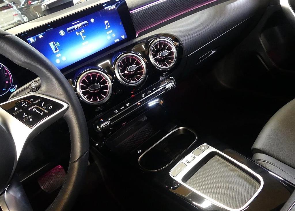 Mercedes Benz A Class 2024 Negro - Importación desde Corea - HF Imports Iquique - Foto 13