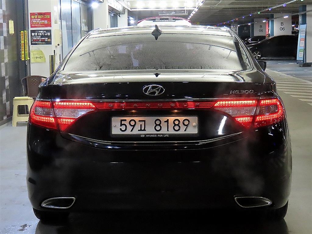HYUNDAI Grandeur - Vista 5
